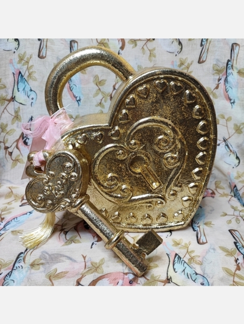 Rachel Zoe Gold Mica Foil Valentine's Day Oversized Heart Lock Padlock Key NWT